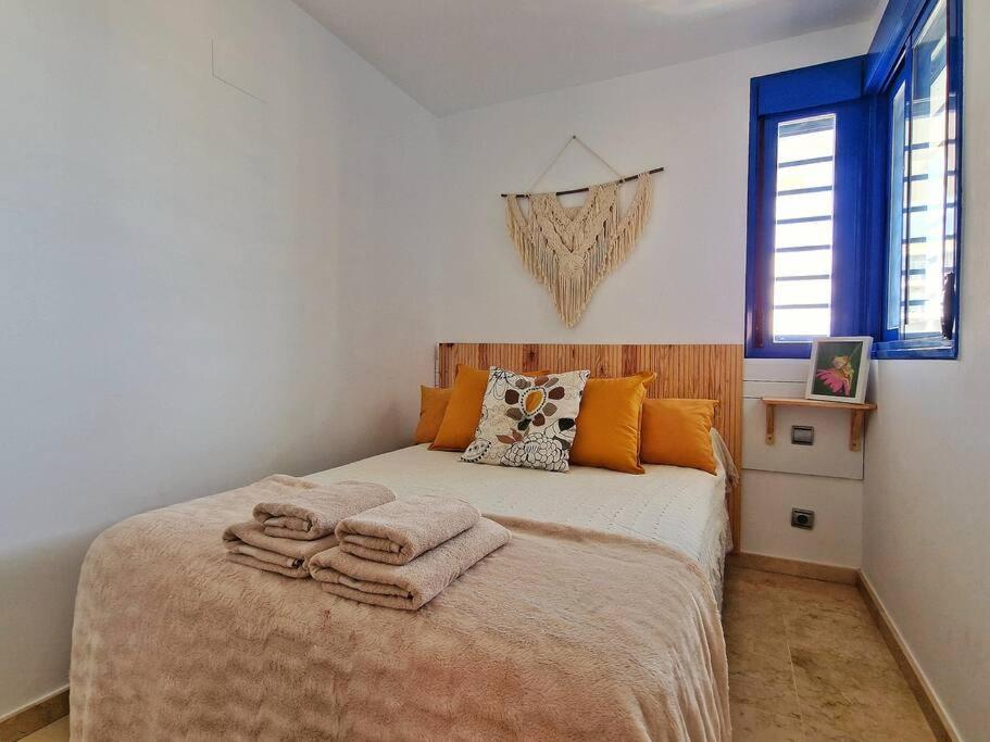 Acogedor Piso Con Terraza Y Parking! Benalmádena Exterior foto